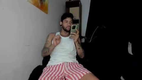 clark_tommy11 online show from 12.04.24