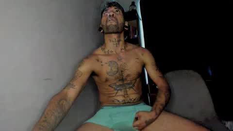 clark_tommy11 online show from 01.19.25