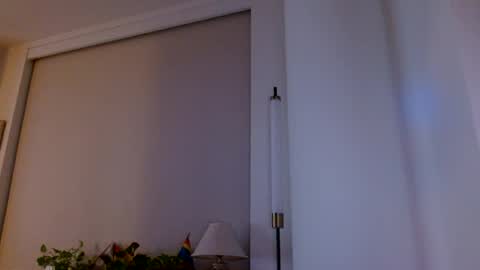 Snapshot of clarkbent2 chatting on 10.05.25 clarkbent2 online show from 10.05.25