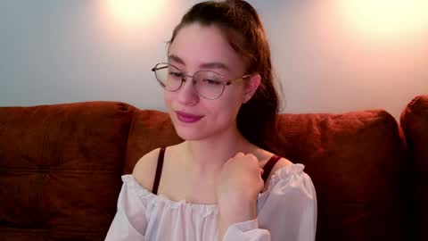 Snapshot of classy____ chatting on 04.12.26 Cassy Classy online show from 04.12.26