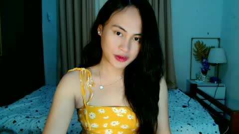 Snapshot of classy_sassy18 chatting on 06.16.26 Sassy online show from 06.16.26