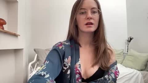 Snapshot of classyandgirly chatting on 02.18.26 classyandgirly online show from 02.18.26