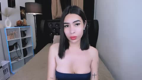 Snapshot of claudia_empress chatting on 04.20.26 Naughty Claudia online show from 04.20.26