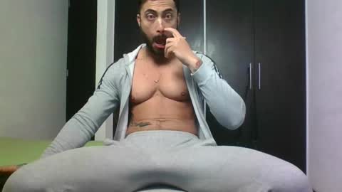Snapshot of claybrown_ chatting on 05.19.26 Clay online show from 05.19.26