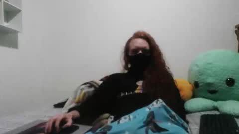 Snapshot of cleanseleen chatting on 11.12.25 CleanSeleen online show from 11.12.25