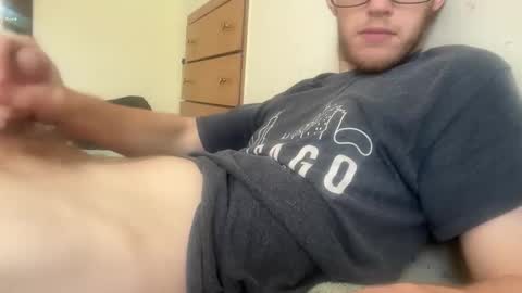 Snapshot of cleatus27 chatting on 04.19.26 cleatus27 online show from 04.19.26