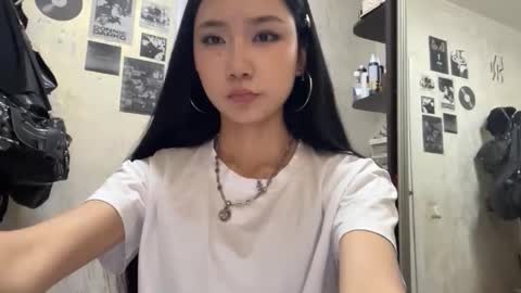 Lili online show from 03.17.26