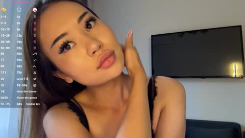 Snapshot of clemenciakempa chatting on 05.30.26 Lili online show from 05.30.26