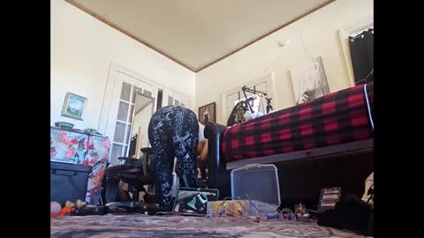 Snapshot of clementine_muffin chatting on 02.20.25 Clementine Muffin online show from 02.20.25