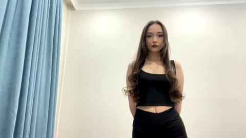 Snapshot of clementinecampion chatting on 05.03.26 Viki online show from 05.03.26