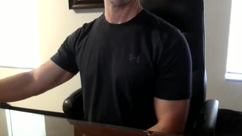 Snapshot of clemike69 chatting on 04.21.26 clemike69 online show from 04.21.26