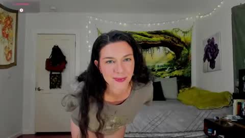 Snapshot of cleo_cam chatting on 07.14.26 Cleo Schedule Updates online show from 07.14.26
