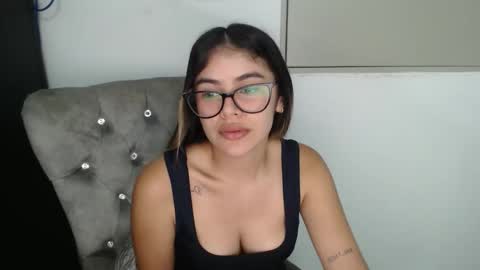Snapshot of cleoandani chatting on 04.14.26 cleo dani online show from 04.14.26