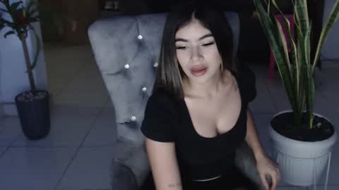 Snapshot of cleoandani chatting on 05.17.26 cleo dani online show from 05.17.26