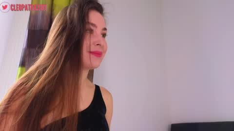 Snapshot of cleopatra3101 chatting on 10.22.25 Cleopatra online show from 10.22.25