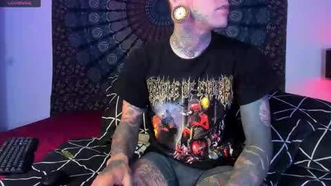 Snapshot of cleosexxx chatting on 02.10.26 cleo y maikol online show from 02.10.26