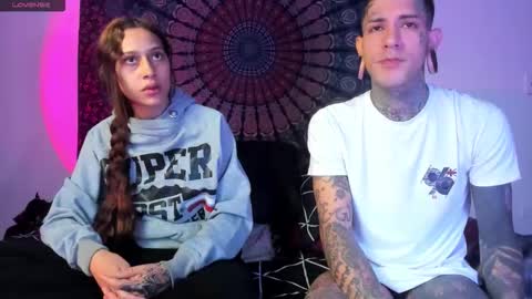 Snapshot of cleosexxx chatting on 02.19.26 cleo y maikol online show from 02.19.26