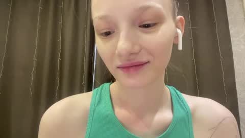 Cleo online show from 04.10.26