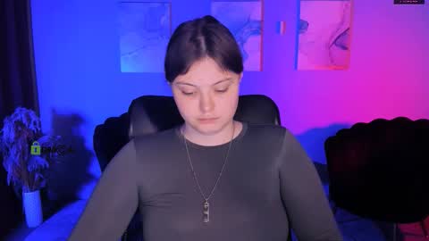 Snapshot of clery_shine chatting on 02.21.26 clery_shine online show from 02.21.26