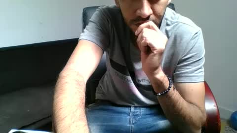 Snapshot of clickeame chatting on 10.01.25 clickeame online show from 10.01.25