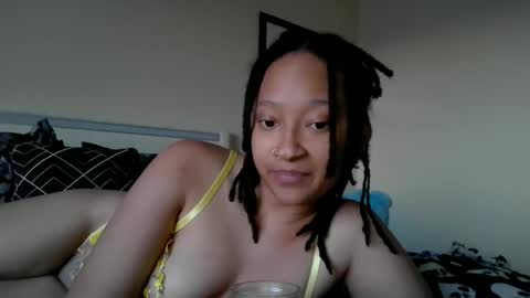 Snapshot of clioenchants chatting on 01.16.25 High Queen Clio online show from 01.16.25