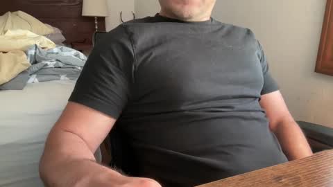 Snapshot of clittypanties chatting on 12.01.25 clittypanties online show from 12.01.25