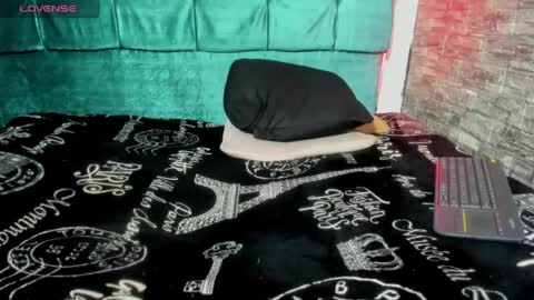 cloe66 online show from 04.17.26