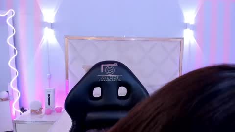Snapshot of cloe_1tay chatting on 04.24.26 cloe_1tay online show from 04.24.26