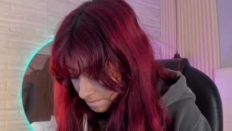 Snapshot of cloe__hills chatting on 12.05.24 Cloe online show from 12.05.24