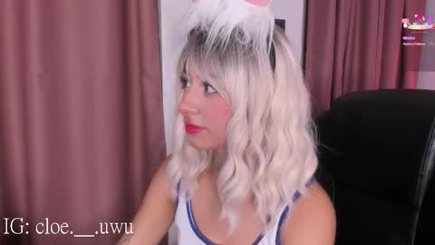 Snapshot of cloe__hills chatting on 09.25.25 Cloe online show from 09.25.25