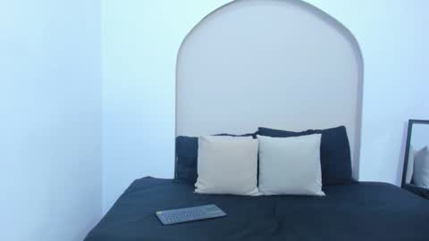 Cloe  online show from 12.07.24