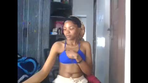 Snapshot of cloe_mae chatting on 09.19.25 Cloe online show from 09.19.25