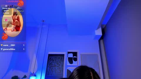 Cloe  online show from 09.15.25