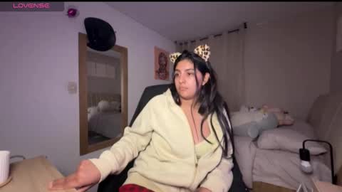 cloe small online show from 10.23.25