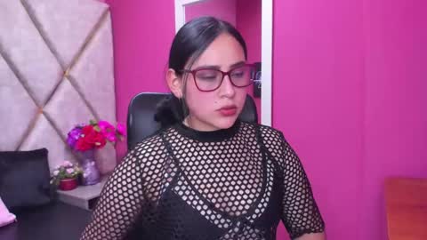 Snapshot of cloebonnie chatting on 09.12.25 CloeBonnie online show from 09.12.25