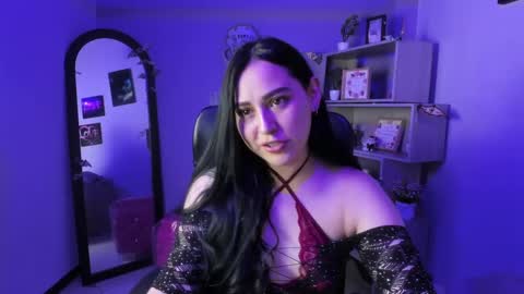 Snapshot of cloebonnie chatting on 10.10.25 CloeBonnie online show from 10.10.25