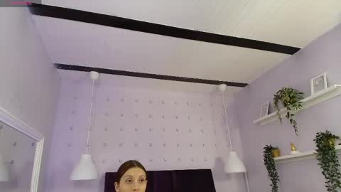 Snapshot of cloedurant chatting on 05.09.26 cloedurant online show from 05.09.26