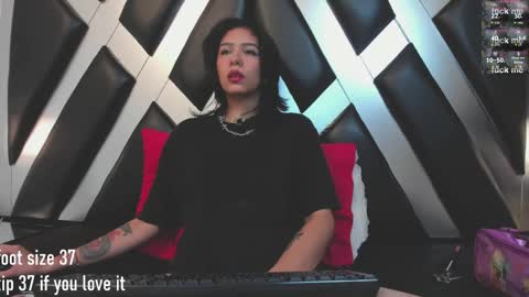 lady cloe person online show from 04.02.26