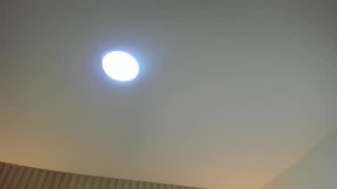 C L O E Y  online show from 12.20.25