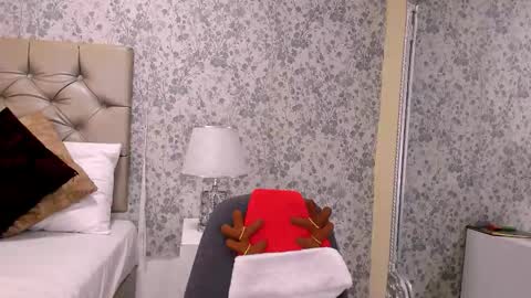 Clohe the wonder online show from 01.08.26