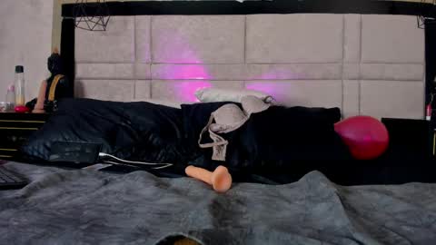 Clohe the wonder online show from 04.15.26