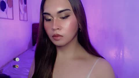 Cloudia babe69 online show from 12.15.25