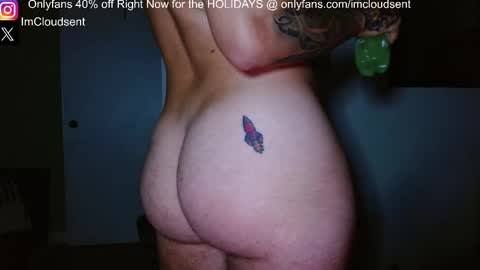Snapshot of cloudsent chatting on 09.11.25  35 videos 50 pictures ---- IGTwitter ImCloudsent online show from 09.11.25