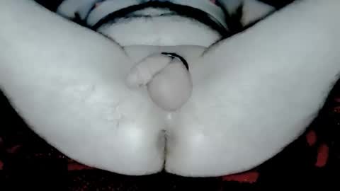 Snapshot of cloudty chatting on 11.25.25 Ty online show from 11.25.25