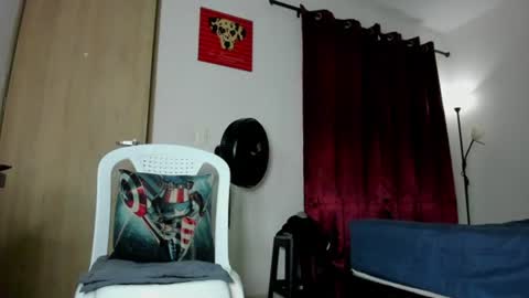 Snapshot of cloudy_pigdude chatting on 06.12.26 CRISTIAN online show from 06.12.26