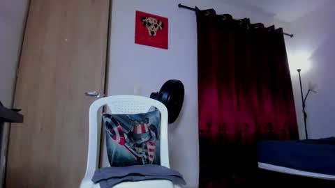 Snapshot of cloudy_pigdude chatting on 07.16.26 CRISTIAN online show from 07.16.26
