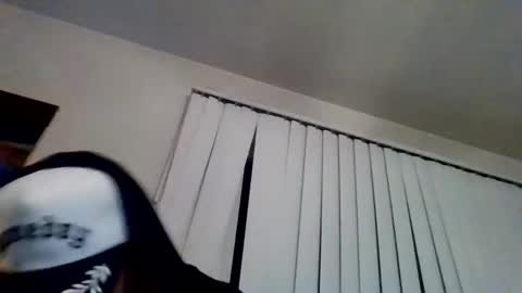 Snapshot of cloudyydayzz chatting on 02.20.26 tallhungandcloudy online show from 02.20.26