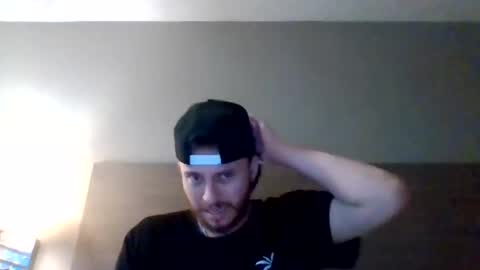 Snapshot of cloudyydayzz chatting on 04.30.26 tallhungandcloudy online show from 04.30.26