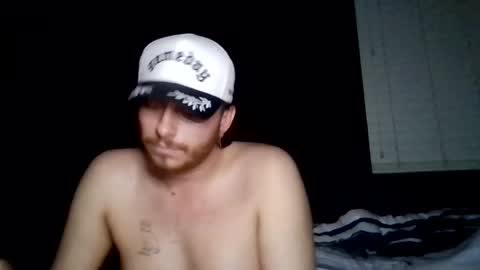 Snapshot of cloudyydayzz chatting on 06.18.26 tallhungandcloudy online show from 06.18.26