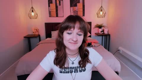  Clover  follow me  online show from 02.02.25